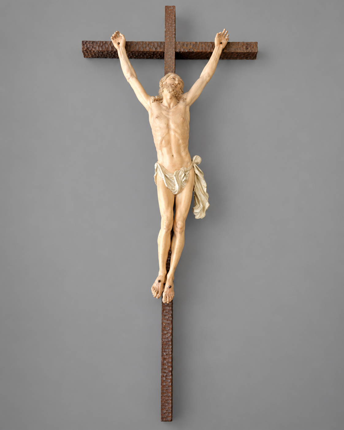 Crucifijo policromado de 80 cm